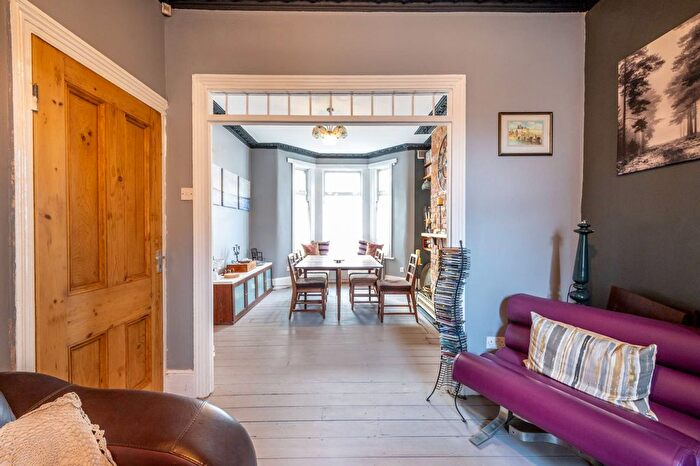 4 Bedroom Terraced House For Sale In Lucas Avenue, Upton Park, London, E13