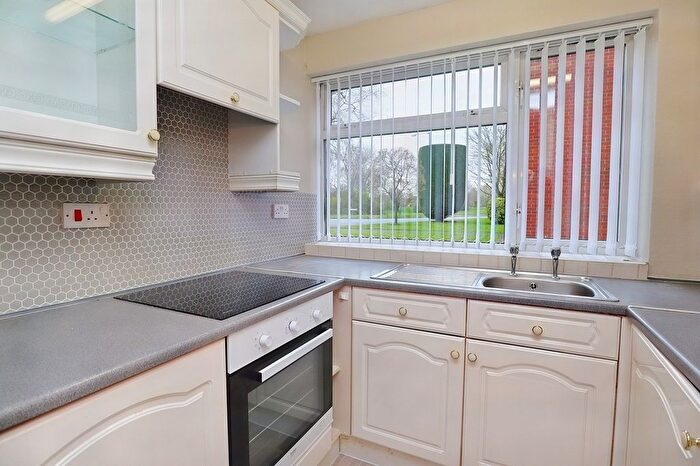 Studio To Rent In Coniston Way, Nuneaton, Warwickshire, Nuneaton, CV11