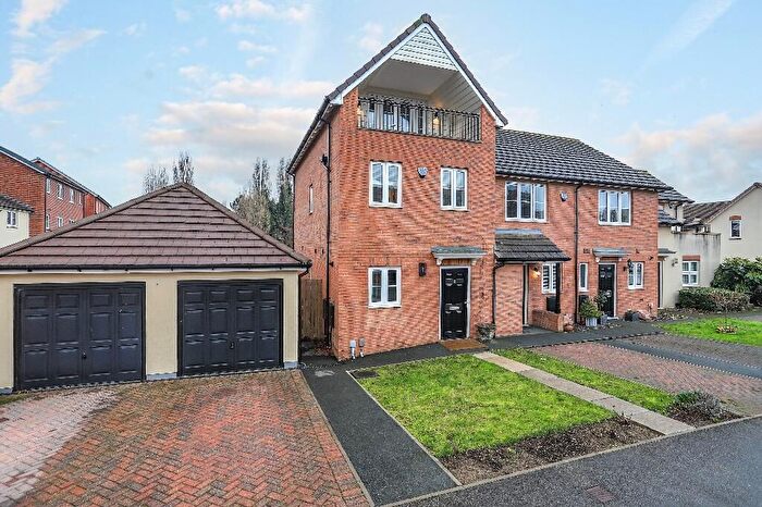 3 Bedroom Semi-Detached House To Rent In Grove Street, WF10