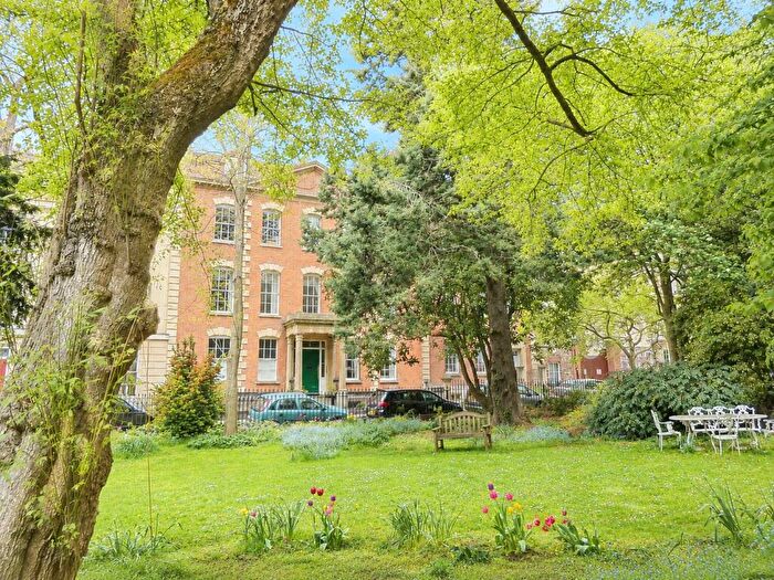 2 Bedroom Apartment For Sale In Dowry Square, Bristol, BS8