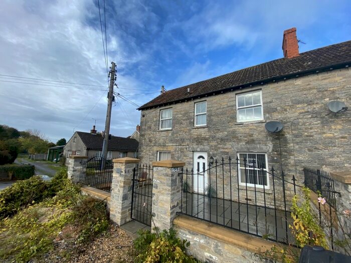 2 Bedroom Semi-Detached House To Rent In Castlebrook, TA11