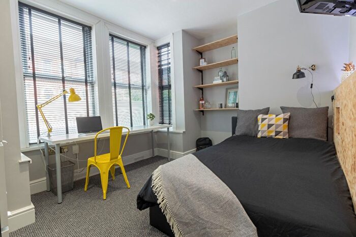 6 Bedroom Terraced House To Rent In Monks Road, Lincoln, LN2