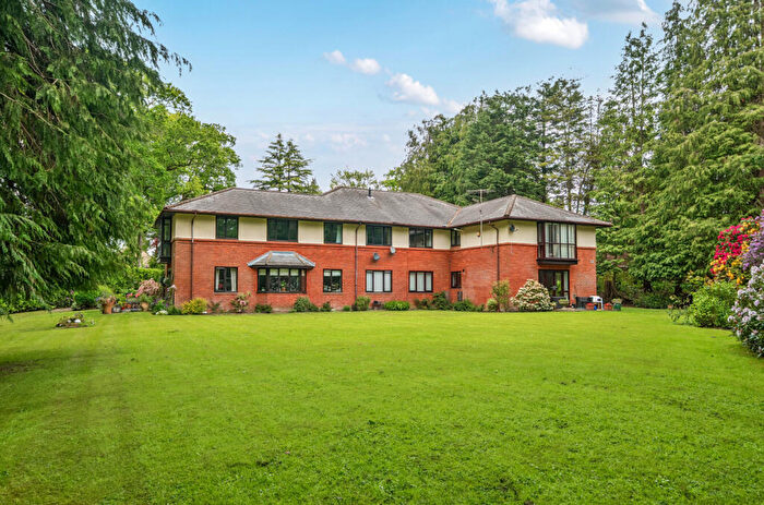 3 Bedroom Apartment For Sale In Crossways Road, Hindhead, Hampshire, GU26