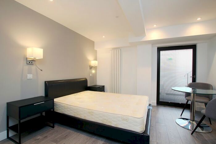 Studio To Rent In Karam Court, Commercial Road, Whitechapel, London, E1