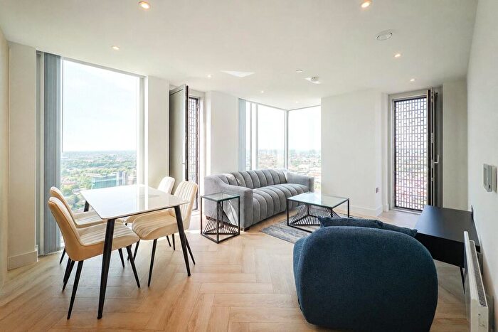 2 Bedroom Apartment For Sale In Bankside Colliers Yard, Bankside Boulevard, Salford, M3