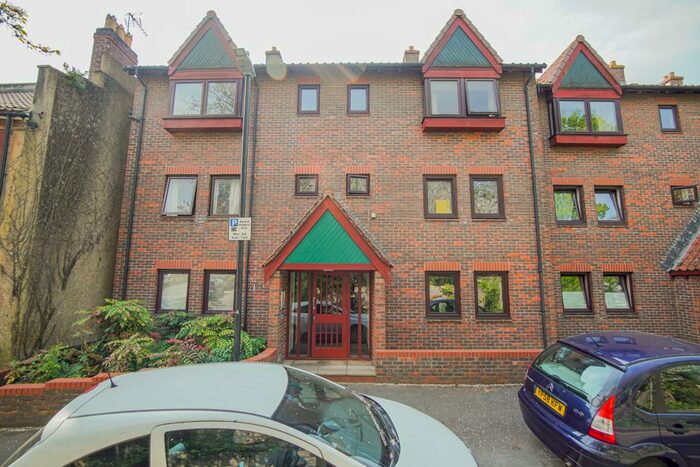 Studio To Rent In Dawes Court, Cumberland Place, Hotwells, BS8