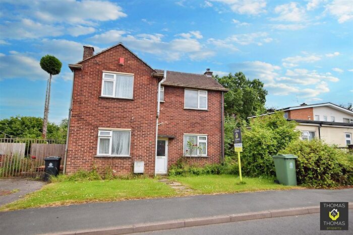 3 Bedroom Detached House For Sale In Birchall Avenue, Matson, Gloucester, GL4