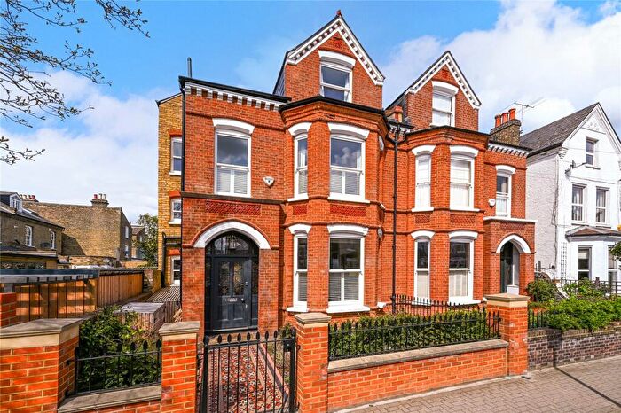 5 Bedroom End Of Terrace House To Rent In Malwood Road, London, SW12