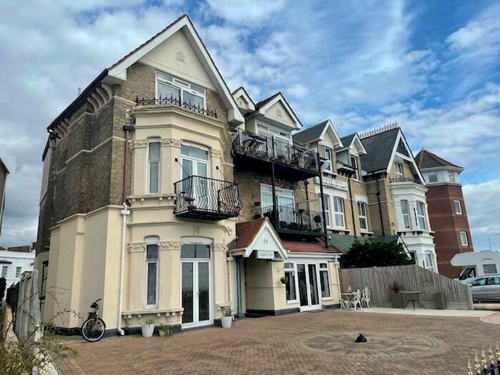 1 Bedroom Apartment To Rent In Marine Parade East, Clacton-On-Sea, CO15