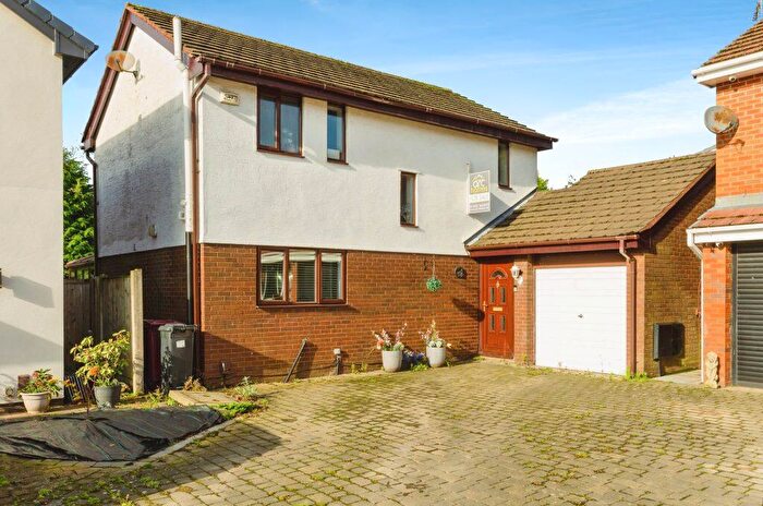 3 Bedroom Detached House For Sale In Green Meadows, Bolton, BL5