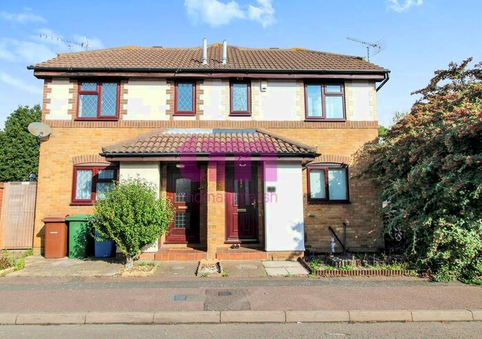 1 Bedroom Semi-Detached House To Rent In Ark Avenue, Grays, RM16