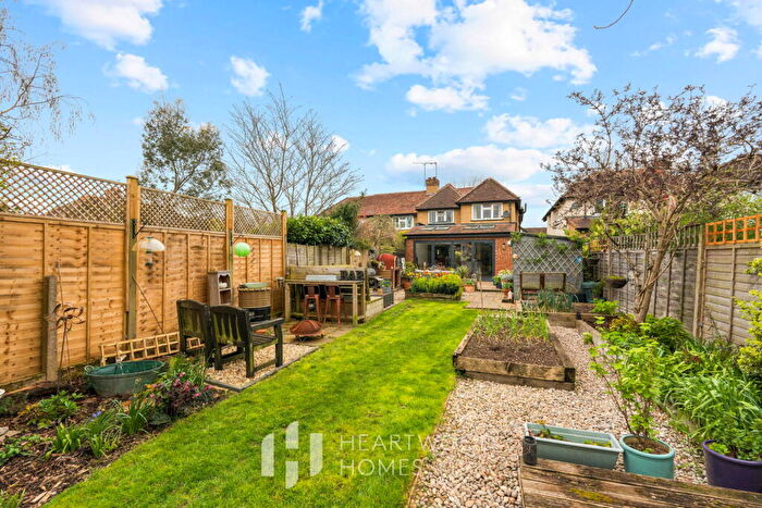 3 Bedroom Semi Detached House For Sale In Hazelwood Drive, St. Albans, AL4