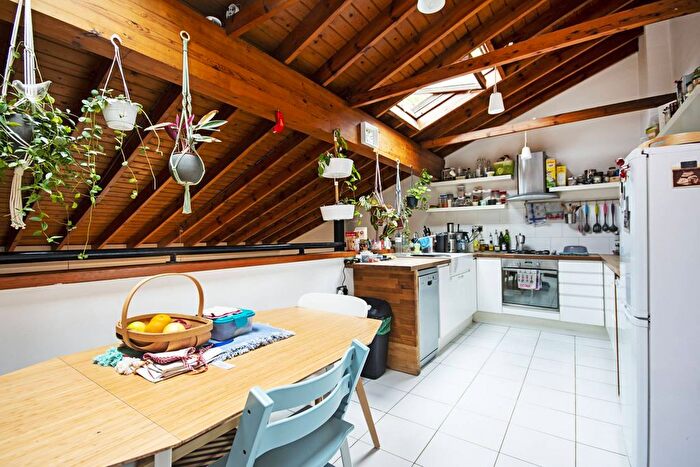 2 Bedroom Semi-Detached House To Rent In Pennethorne Close, Victoria Park, London, E9