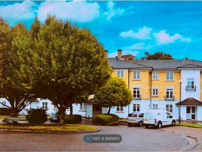 1 Bedroom Flat To Rent In Kingswood Drive, Sutton, SM2