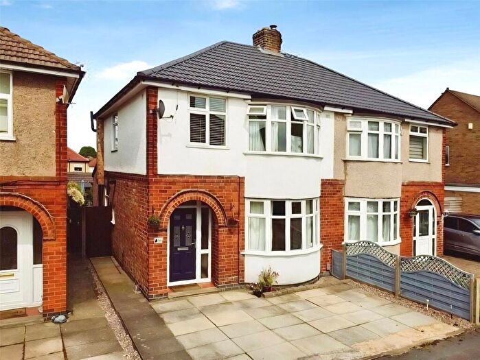 3 Bedroom Semi-Detached House For Sale In Barrie Road, Hinckley, Leicestershire, LE10