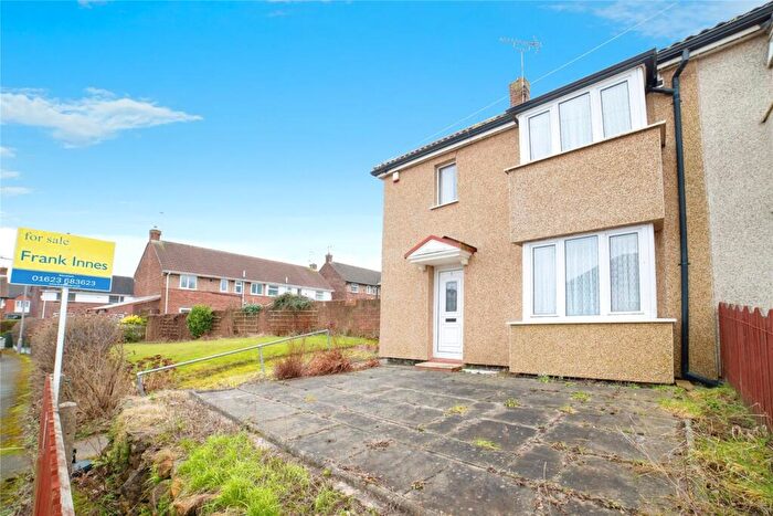 2 Bedroom Semi-Detached House For Sale In Newstead Street, Mansfield, Nottinghamshire, NG19