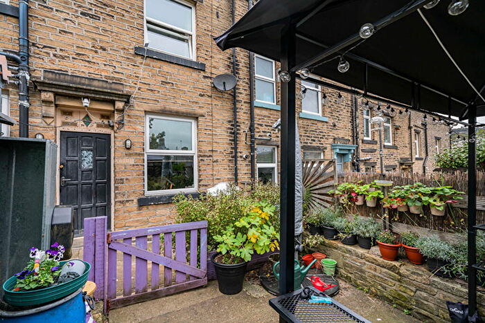 2 Bedroom Terraced House For Sale In Stanley Street West, Sowerby Bridge, HX6