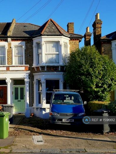 2 Bedroom Flat To Rent In Hurstbourne Road, London, SE23