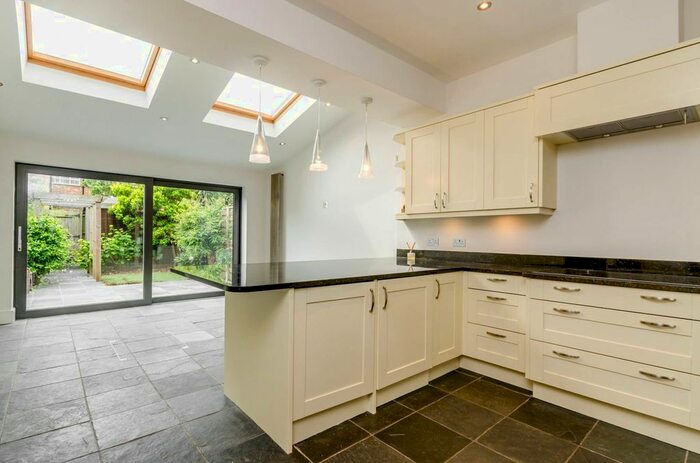 4 Bedroom Property To Rent In Ashen Grove, Southfields, London, SW19