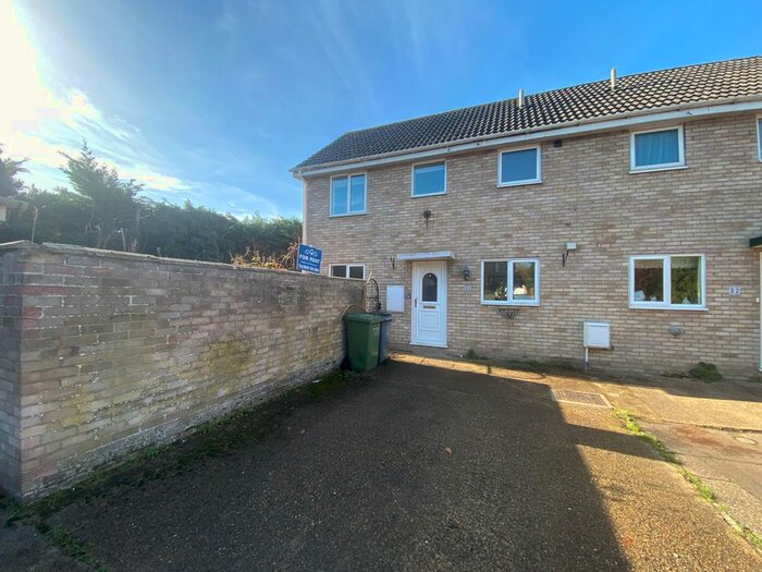 3 Bedroom Property To Rent In Harwood Avenue, Thetford, IP24