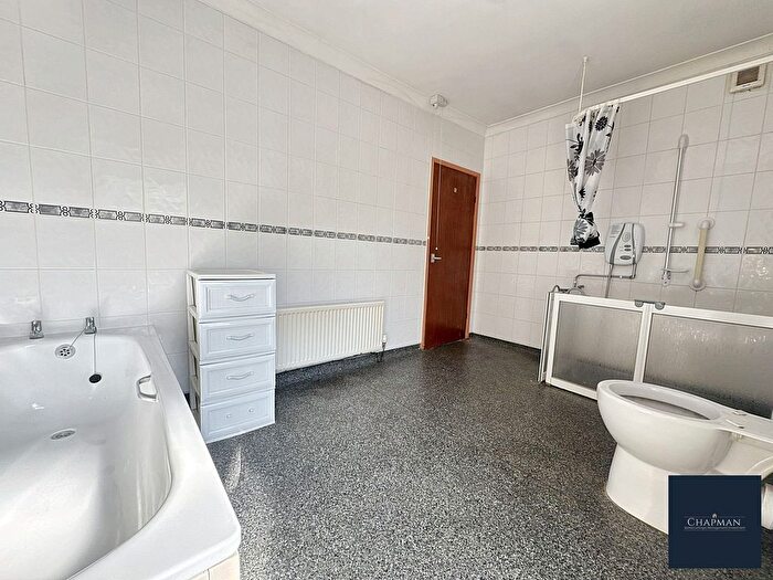 3 Bedroom End Terrace House For Sale In Tyntyla Road, Tonypandy, CF40