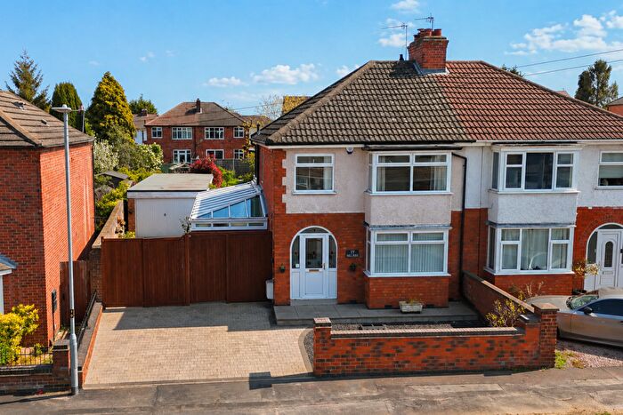 3 Bedroom Semi-Detached House For Sale In Hill Rise, Birstall, Leicester, Leicestershire, LE4