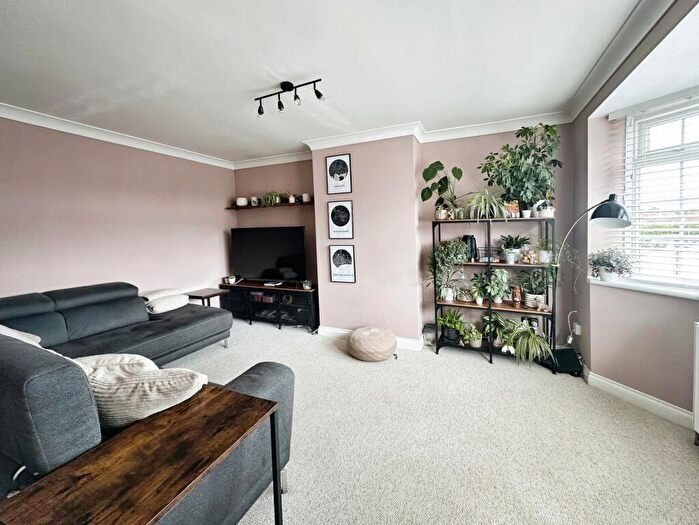 2 Bedroom Semi-Detached House For Sale In Winterslow Drive, Havant, PO9