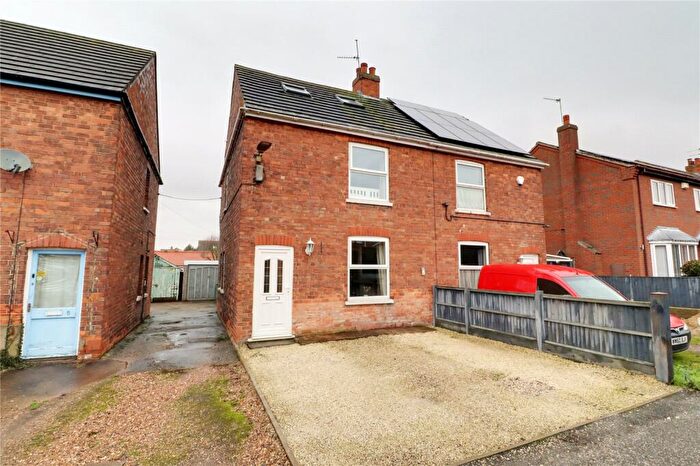 3 Bedroom Semi Detached House For Sale In Popplewell Terrace, Epworth, Lincolnshire, DN9