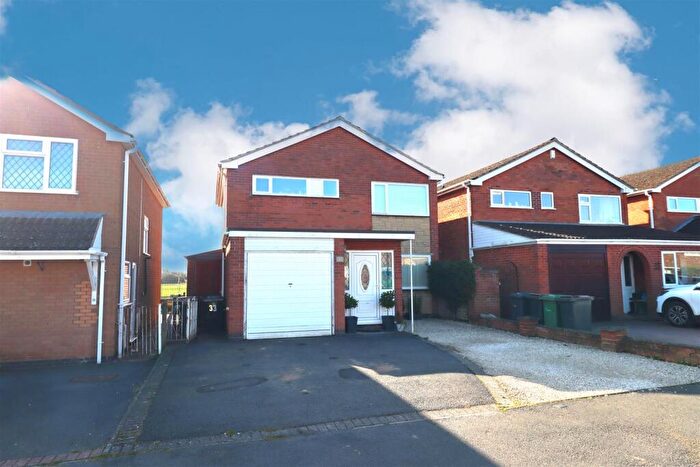 3 Bedroom Detached House To Rent In Chetwynd Drive, Nuneaton, CV11