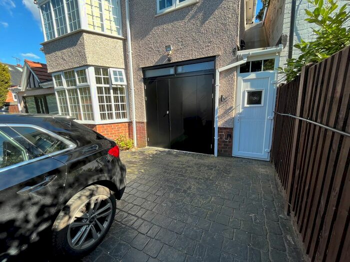 1 Bedroom Flat To Rent In Showell Green Lane, Birmingham, B11