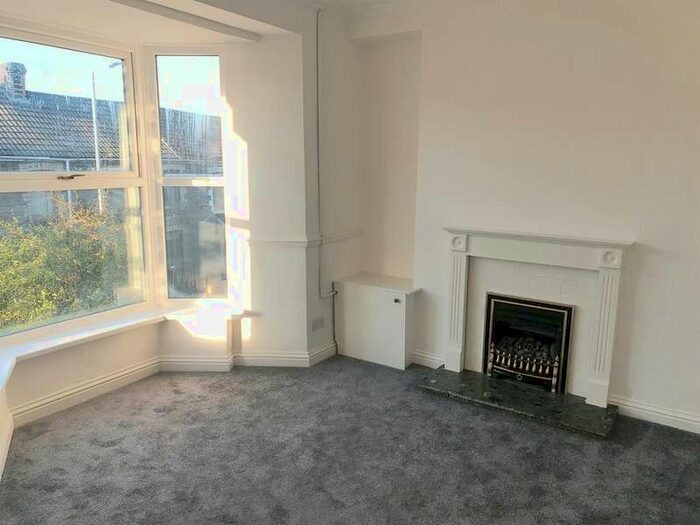 2 Bedroom Semi-Detached House To Rent In Old Road, Neath, SA11