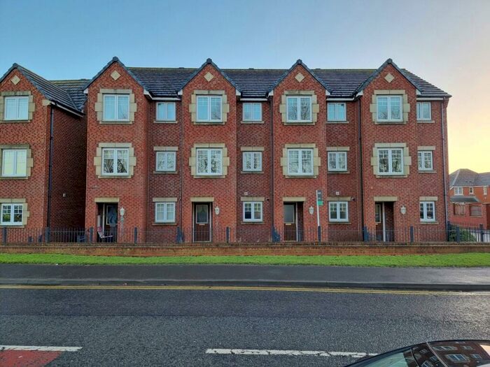 5 Bedroom Terraced House To Rent In Mowbray Court, Stakeford Lane, Choppington, Northumberland, NE62