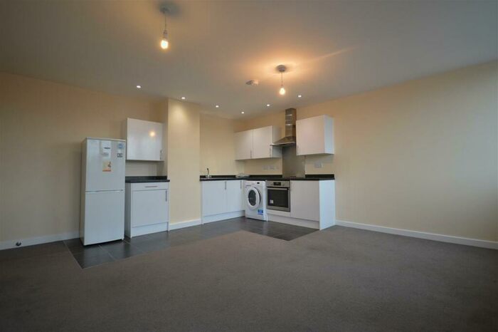 2 Bedroom Apartment To Rent In Burleys Way, Leicester, LE1