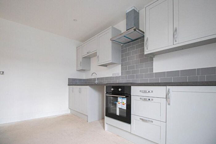 2 Bedroom Flat To Rent In Fairways House, Old Sunway, PE30