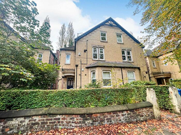 1 Bedroom Flat To Rent In Chatham Grove, Manchester, M20