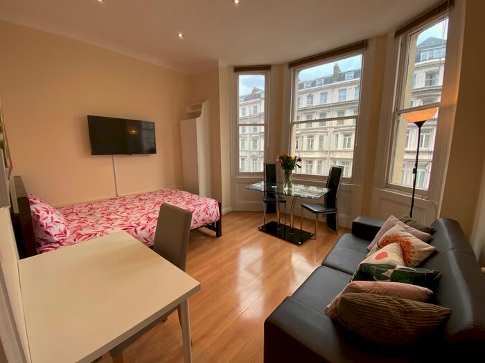 2 Bedroom Flat To Rent In Cromwell Road, London, SW7