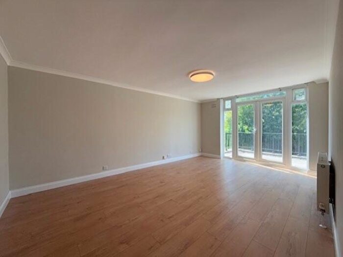 3 Bedroom Flat To Rent In Russell Mead, Kenton Lane, Harrow, Greater London, HA3