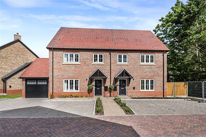 3 Bedroom Semi-detached House For Sale In Manor Gardens, Shiplake, Henley On Thames, RG9