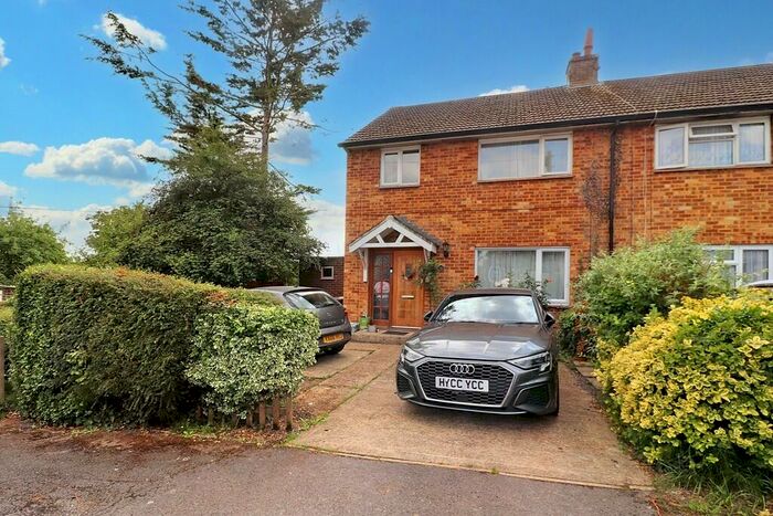 3 Bedroom Semi-Detached House To Rent In Battery Hill, Bishops Waltham, Southampton, SO32