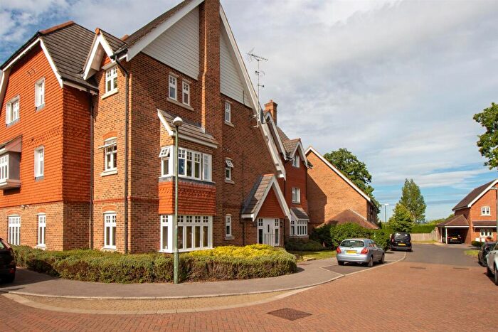 2 Bedroom Flat To Rent In St. Pauls On The Green, Haywards Heath, RH16