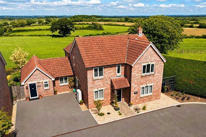 4 Bedroom Detached House For Sale In Alford Court, Hambridge, TA10