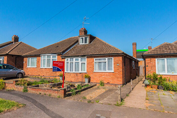 2 Bedroom Semi-Detached Bungalow For Sale In Tann Road, Finedon, NN9