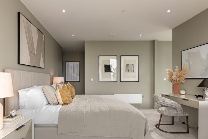 3 Bedroom Penthouse To Rent In Cortland At Colliers Yard, Salford, M3