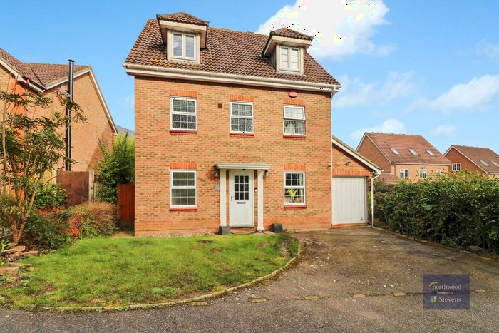 5 Bedroom Detached House To Rent In Sweetbay Crescent, Godinton Park, Ashford, TN23