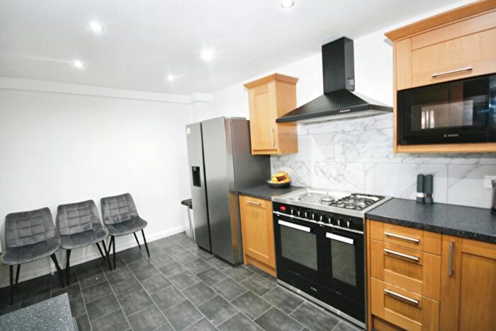 2 Bedroom End Of Terrace House For Sale In Denstead Walk, Maidstone, ME15