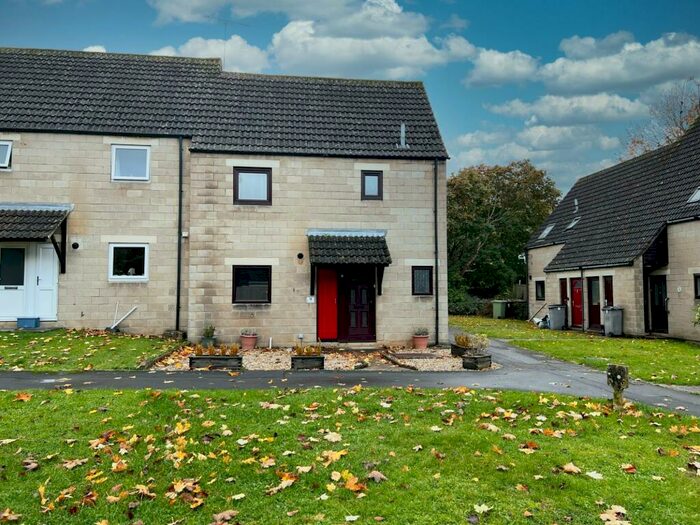 3 Bedroom End Of Terrace House To Rent In Arnolds Way, Cirencester, GL7