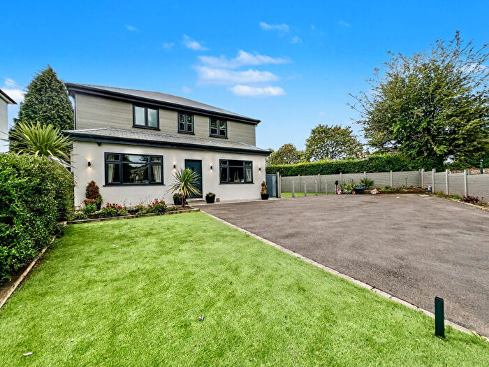 4 Bedroom Detached House For Sale In Wheel Lane, Grenoside, Sheffield, S35