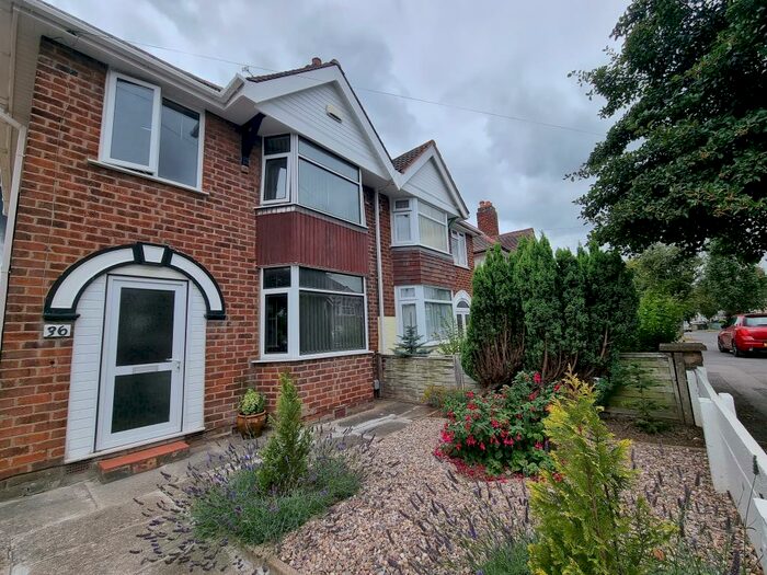 4 Bedroom Semi-Detached House To Rent In Northway, Leamington Spa, CV31