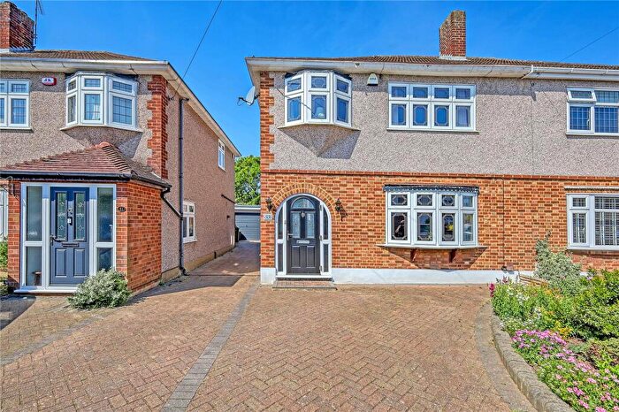 3 Bedroom Semi-Detached House To Rent In Dee Way, Romford, RM1