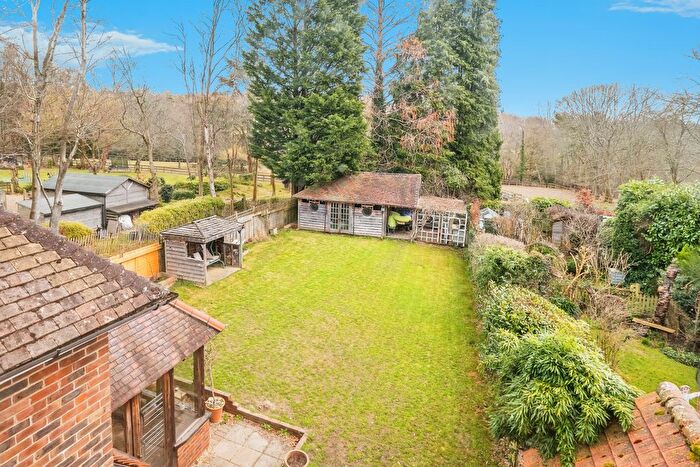 4 Bedroom Semi-detached House For Sale In Midhurst Road, Haslemere, Surrey, GU27